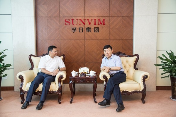 中国纺织商会会长曹甲昌调研esball